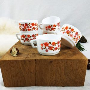6 tasses à café vintage 70’s motifs floraux VENDU