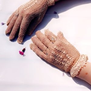 Gants aux crochets chair