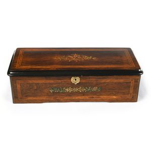 Boîte à musique en bois peint et marqueterie à décors