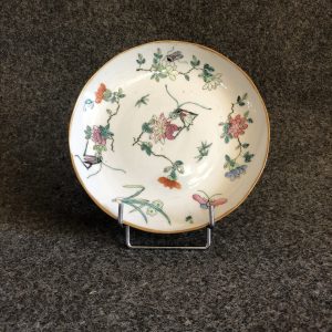 Petite assiette en porcelaine. Chine, XIXe siècle
