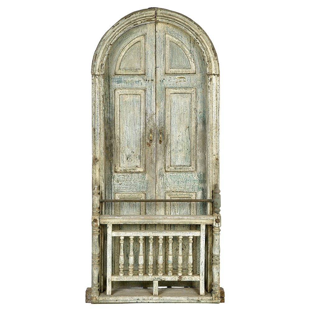 Porte indienne en bois massif patiné à balustrade (202 x 86 x 18cm)