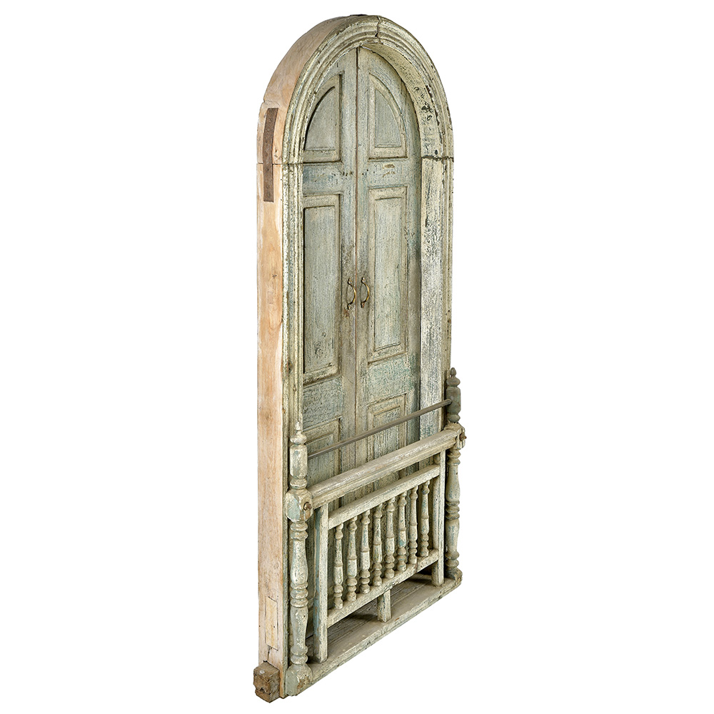 Porte indienne en bois massif patiné à balustrade (202 x 86 x 18cm) – Image 5