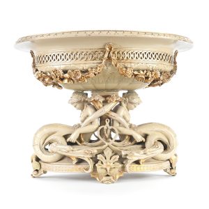Centre de table sculpté en céramique