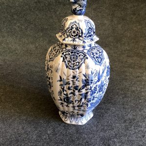 Vase couvert en céramique vernissée, XIXe siècle