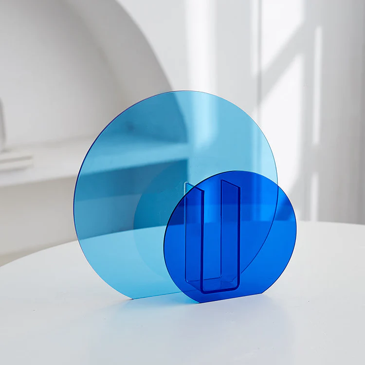 Vase Acrylique Bleu Cobalt et Bleu Ciel Rond | Design Rétro Géométrique Pavao Studio – Image 7