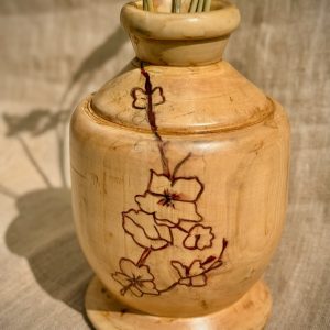 Vase en bois tourné motifs peints ligustrum